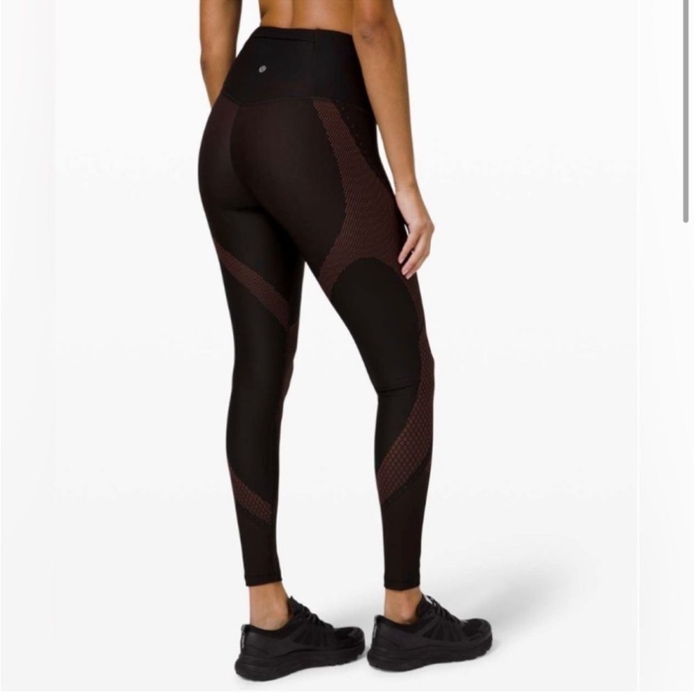 Lululemon Mapped Out High Rise Tight 28" Size 8